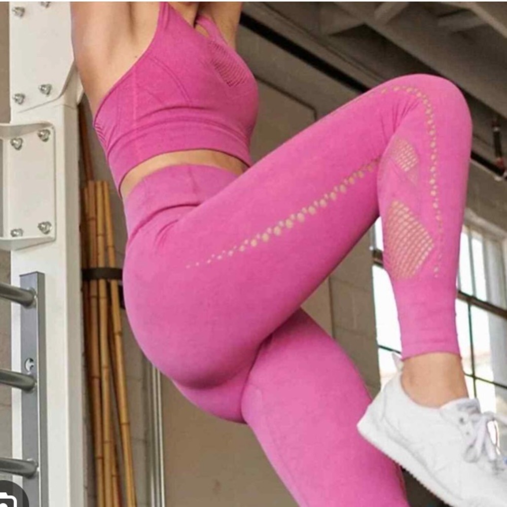 🩷SOLD🩷Free People FP Movement Running Through My Mind Leggings in Açaí.